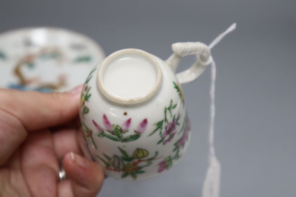 Three Chinese saucers and two teacups and a tea bowl, largest diameter 12.5cm